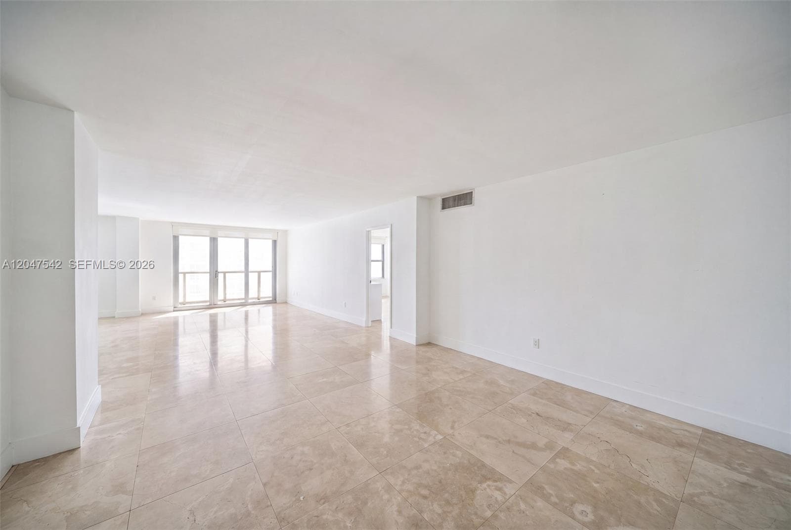 ARLEN BEACH CONDO · #1415 in Miami Beach - Photo 2