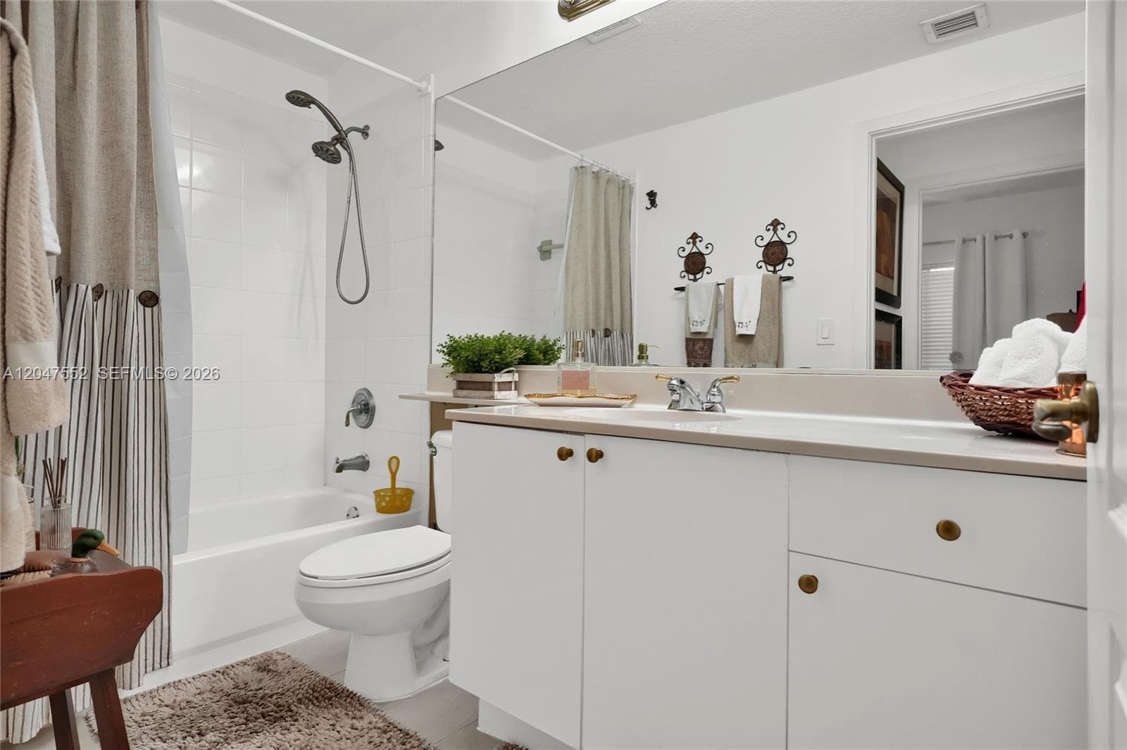 CAPTIVA · #205 in Doral - Photo 13
