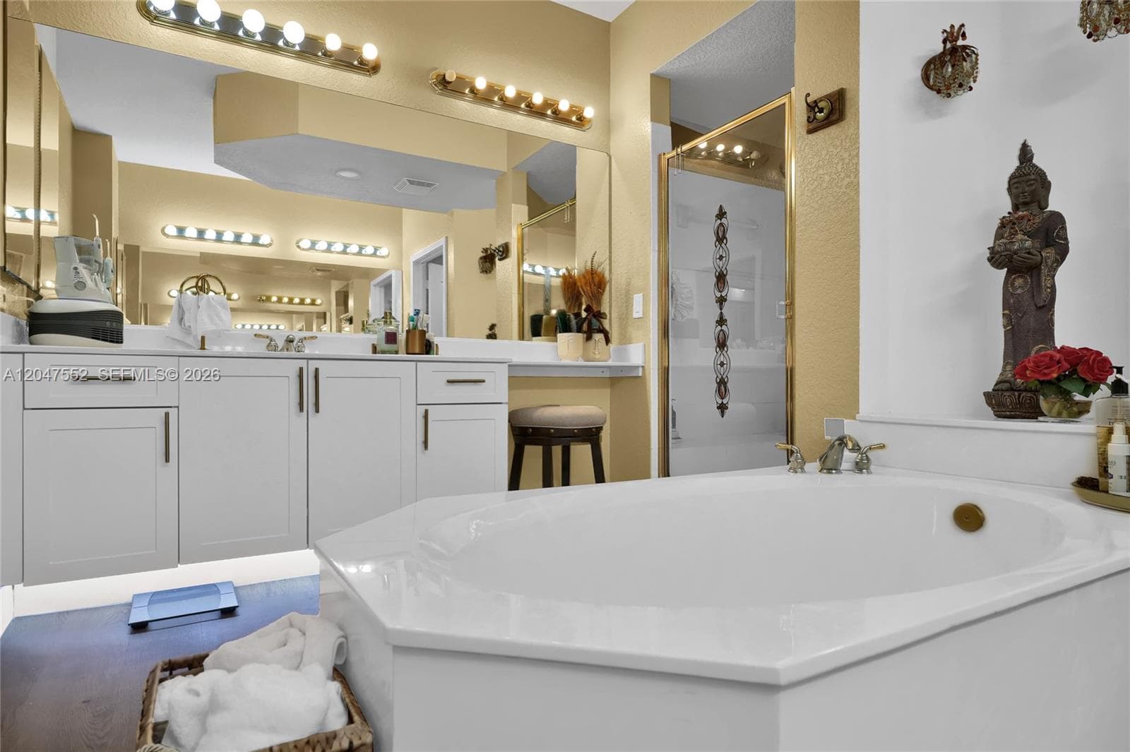 CAPTIVA · #205 in Doral - Photo 7