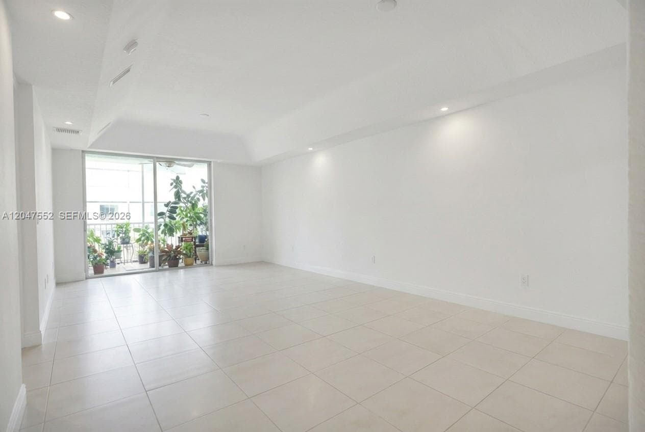 CAPTIVA · #205 in Doral - Photo 1