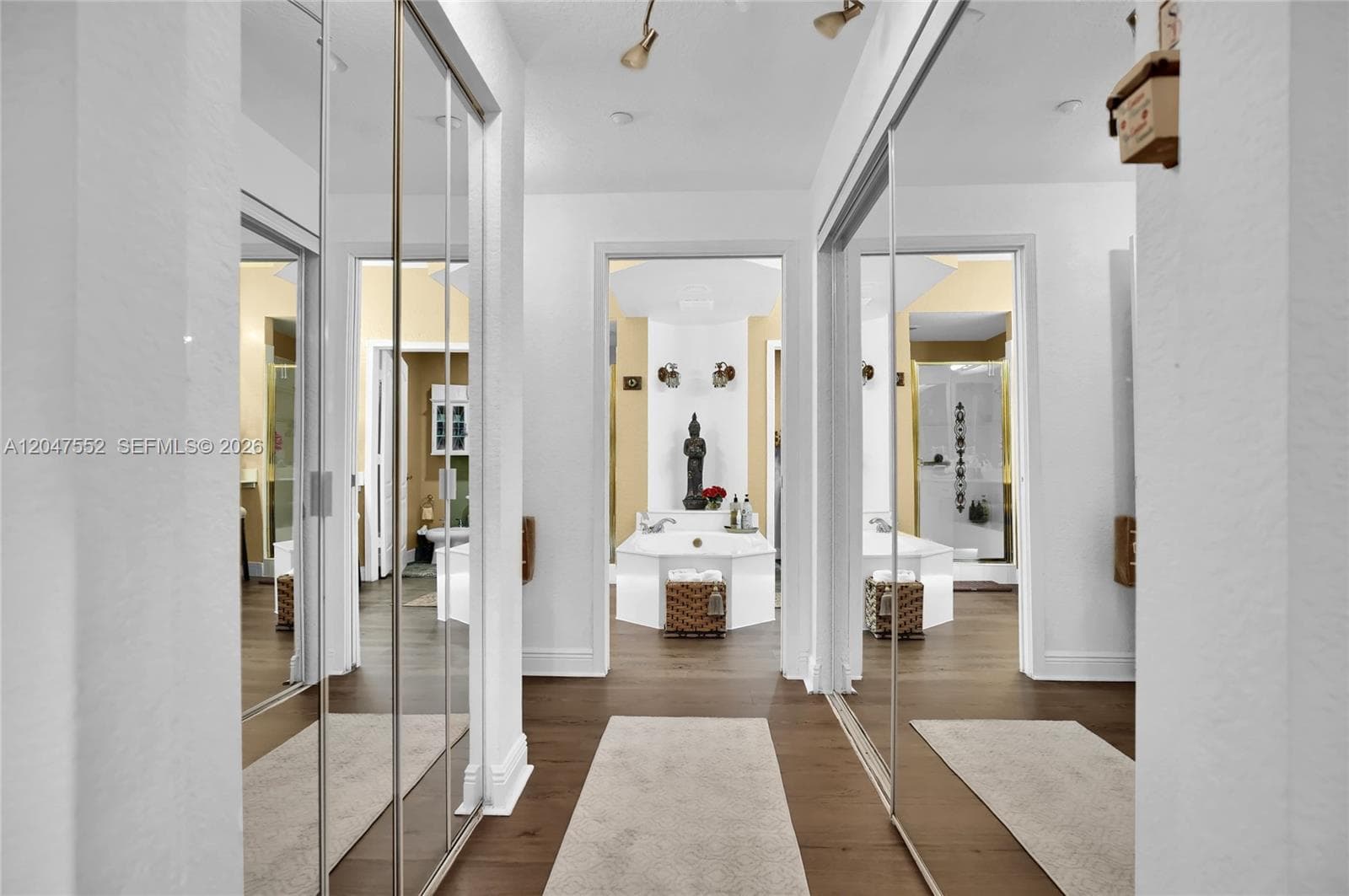 CAPTIVA · #205 in Doral - Photo 9