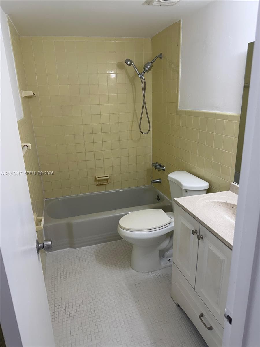 CLAREMONT PLACE CONDO · #305 in North Miami - Photo 6