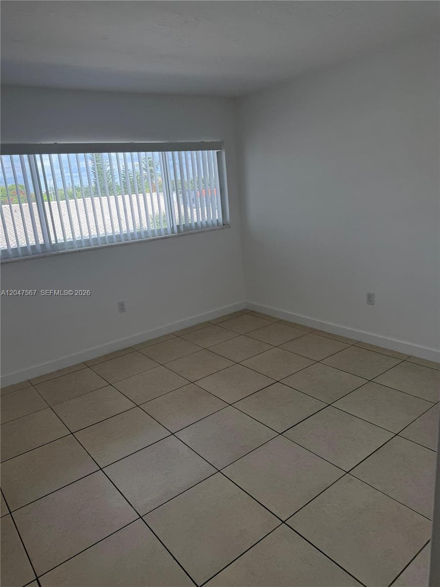 CLAREMONT PLACE CONDO · #305 in North Miami - Photo 3