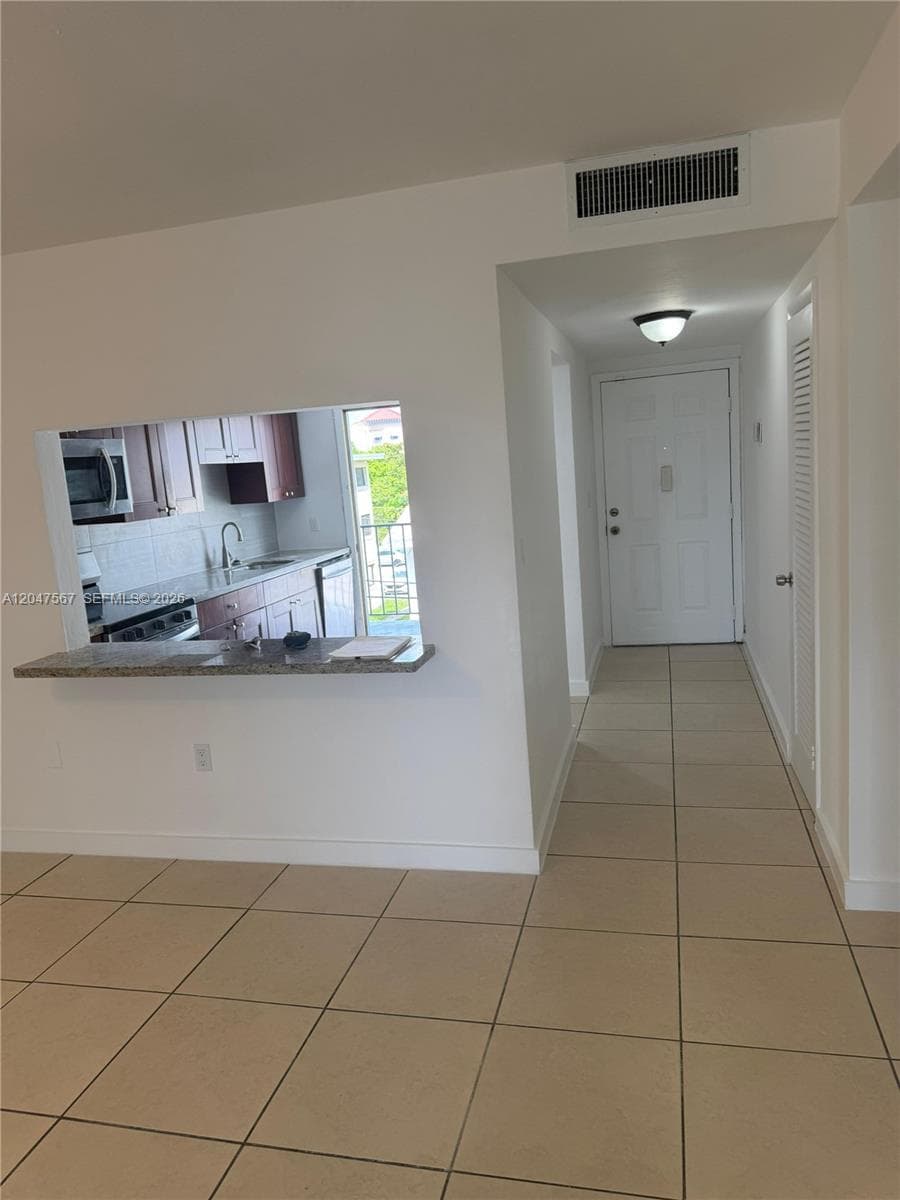 CLAREMONT PLACE CONDO · #305 in North Miami - Photo 1