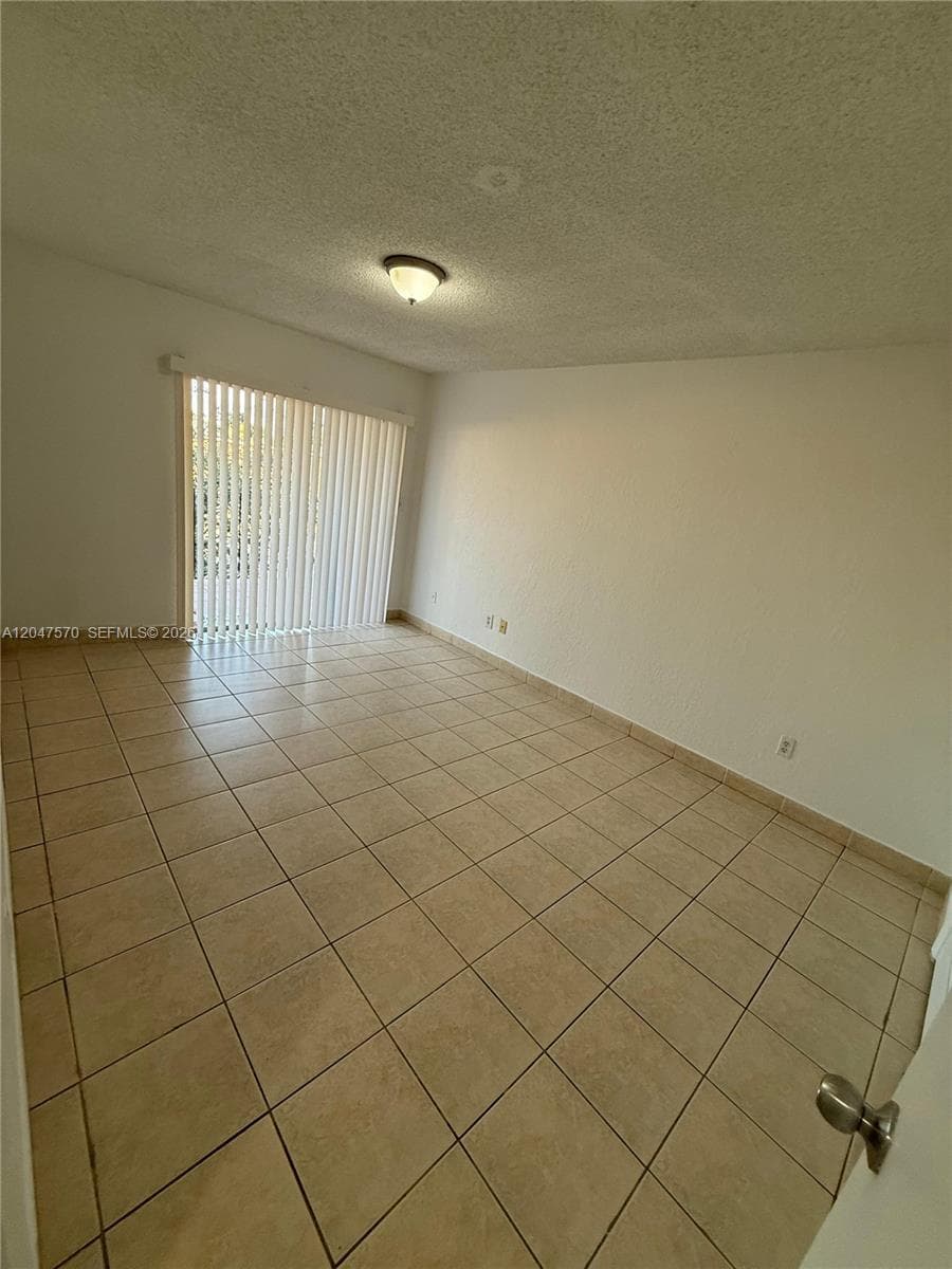Villa Catalina Condo · #406 in Hialeah - Photo 27