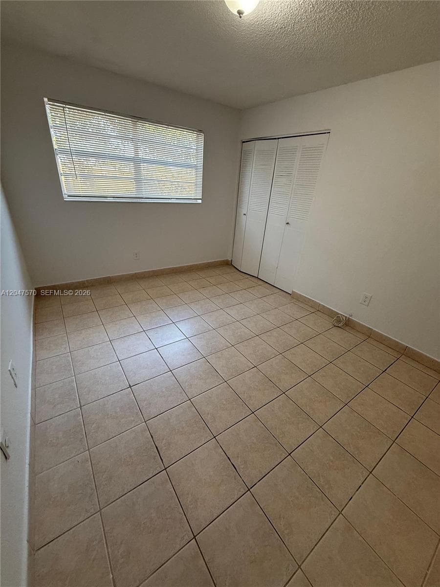 Villa Catalina Condo · #406 in Hialeah - Photo 17