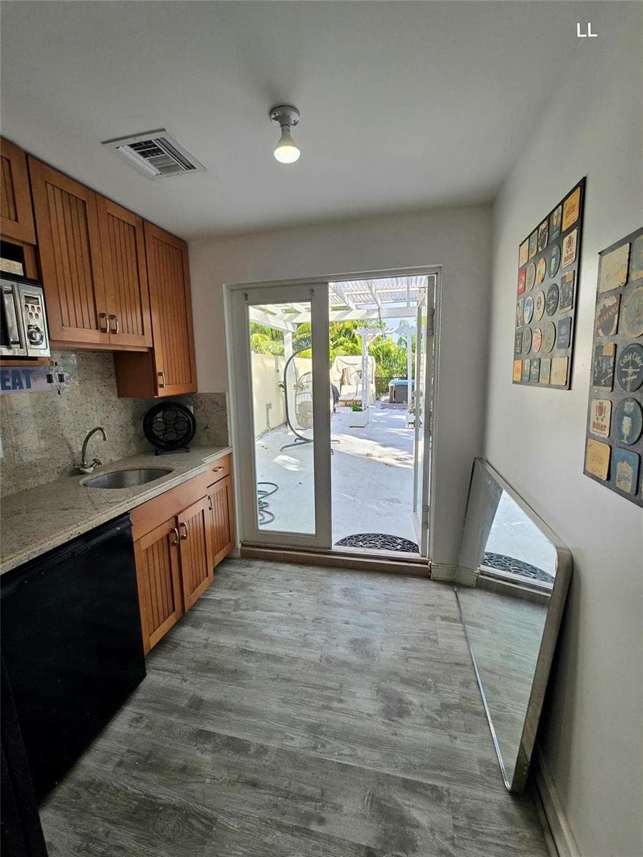 Small #rd floor Kitchen