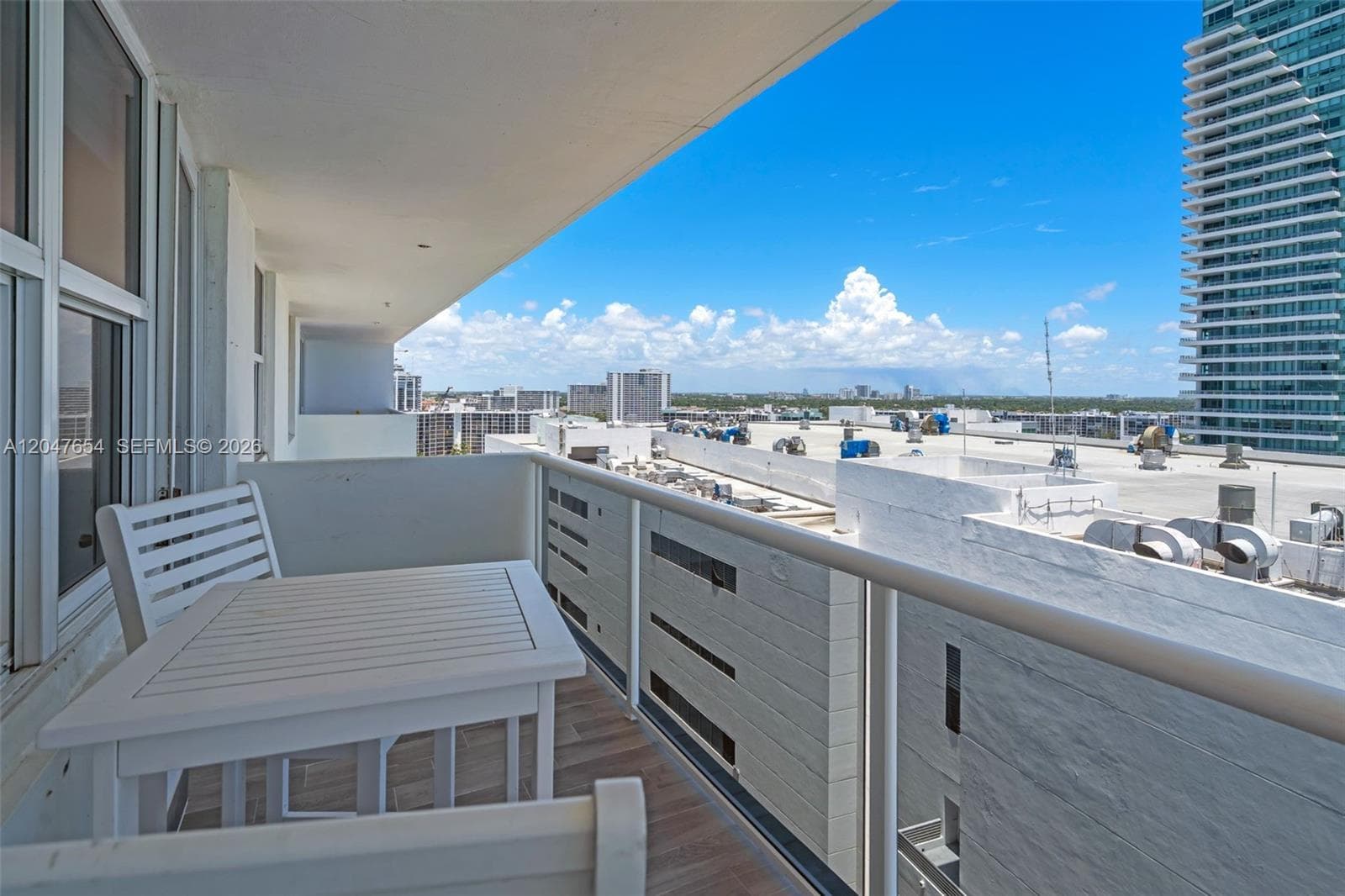 SEA AIR TOWERS CONDO · #PH03 in Hollywood - Photo 27
