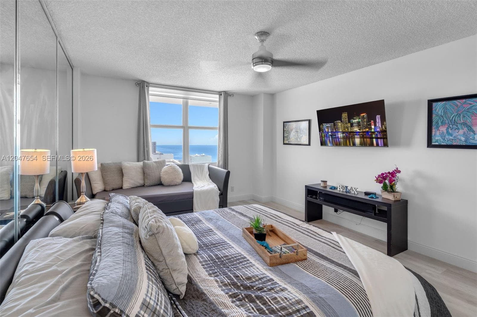 SEA AIR TOWERS CONDO · #PH03 in Hollywood - Photo 17