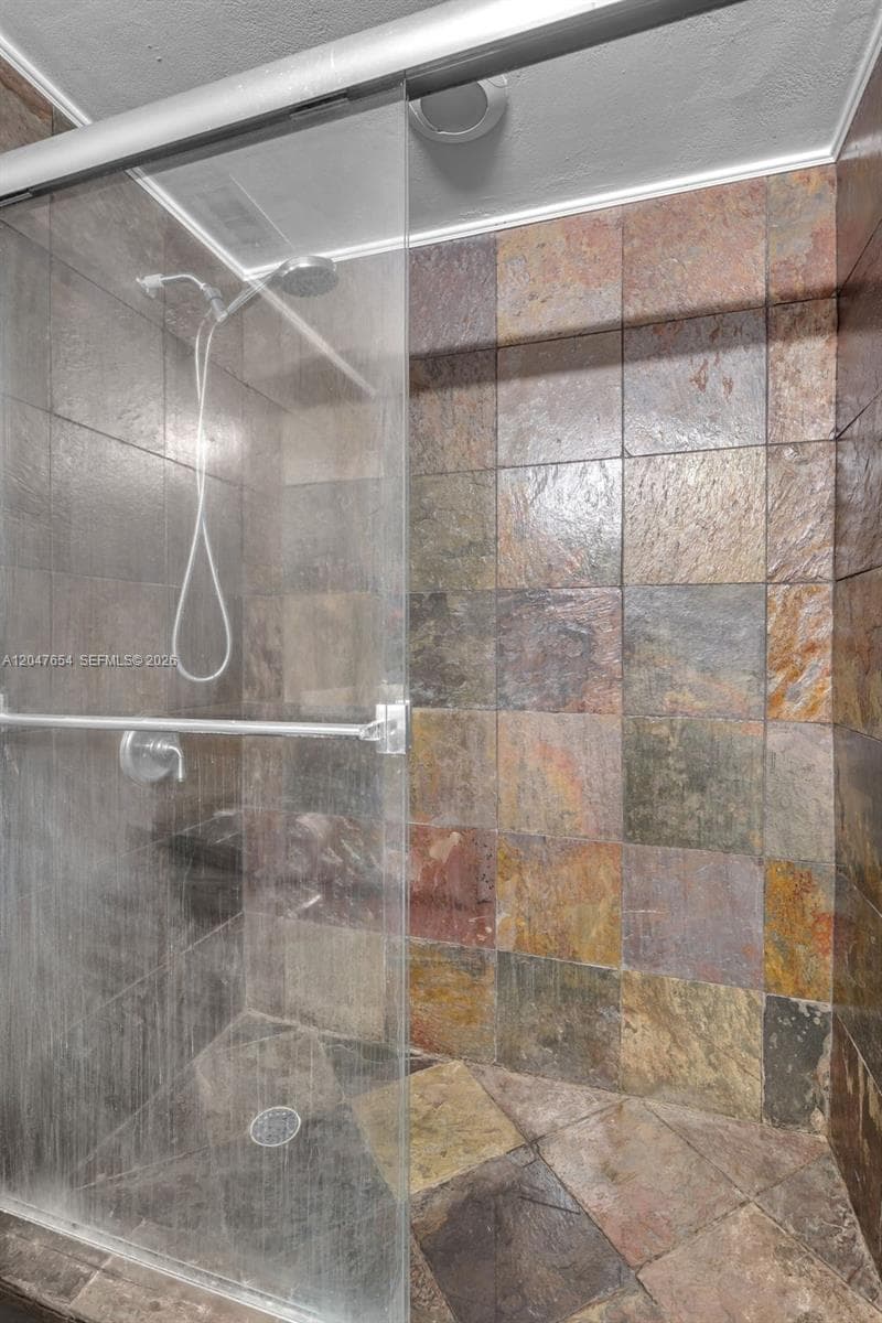 SEA AIR TOWERS CONDO · #PH03 in Hollywood - Photo 20