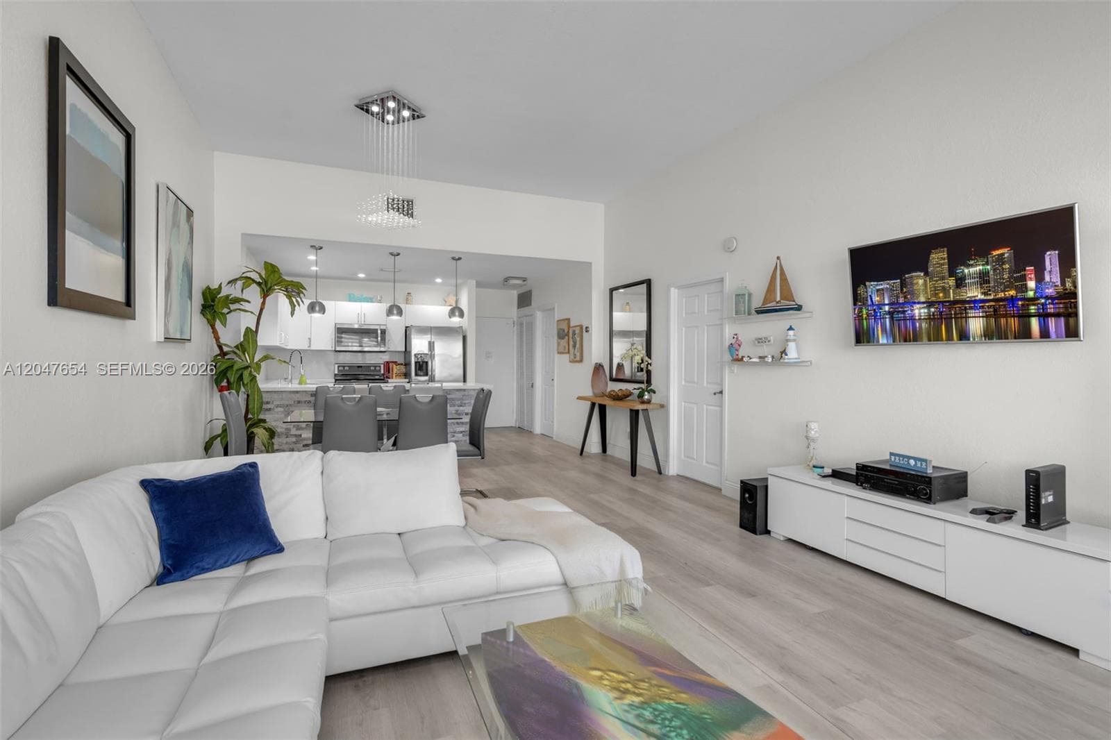 SEA AIR TOWERS CONDO · #PH03 in Hollywood - Photo 9