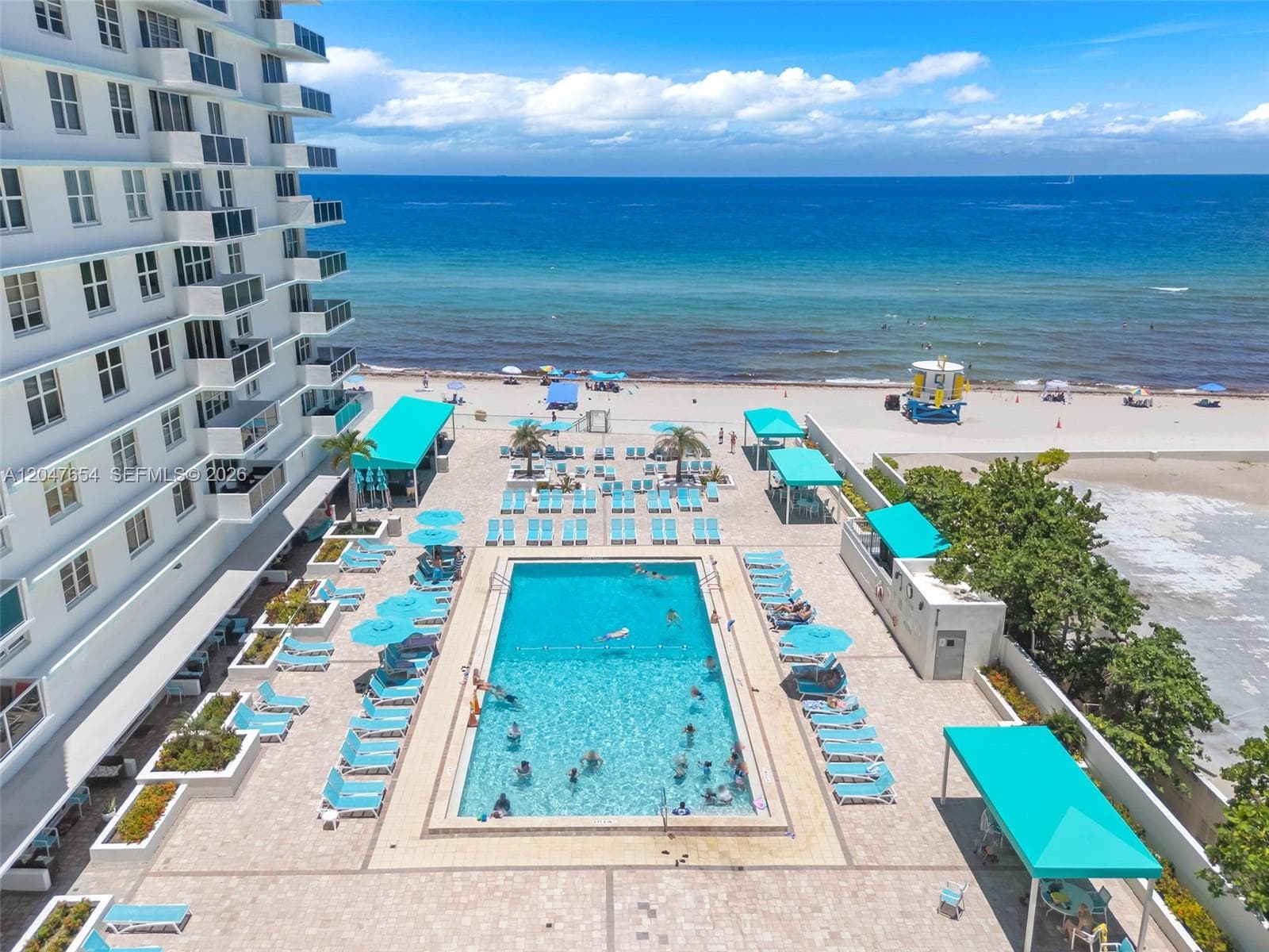SEA AIR TOWERS CONDO · #PH03 in Hollywood - Photo 4