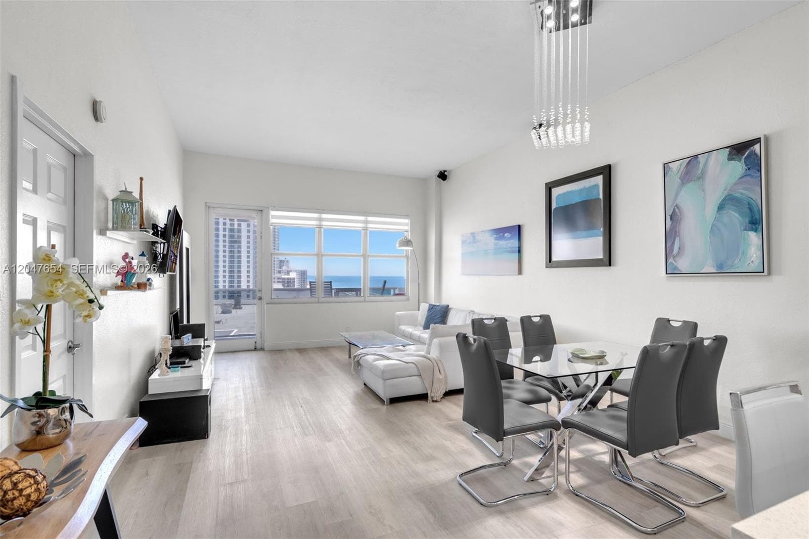 SEA AIR TOWERS CONDO · #PH03 in Hollywood - Photo 8