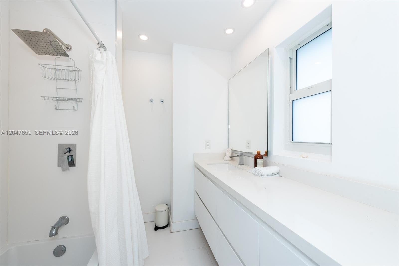 BEACH CLUB APTS CONDO · #10 in Bal Harbour - Photo 16