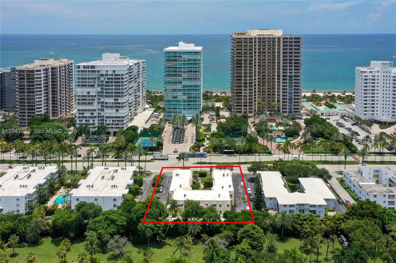 BEACH CLUB APTS CONDO · #10 in Bal Harbour - Photo 36