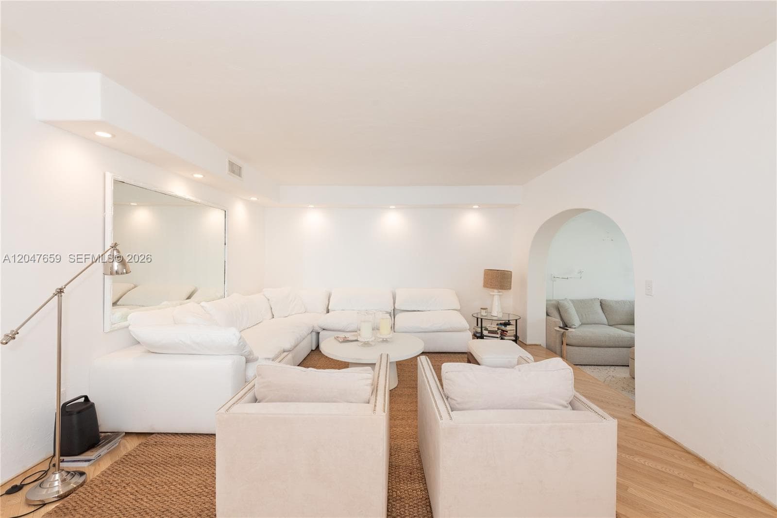 BEACH CLUB APTS CONDO · #10 in Bal Harbour - Photo 5