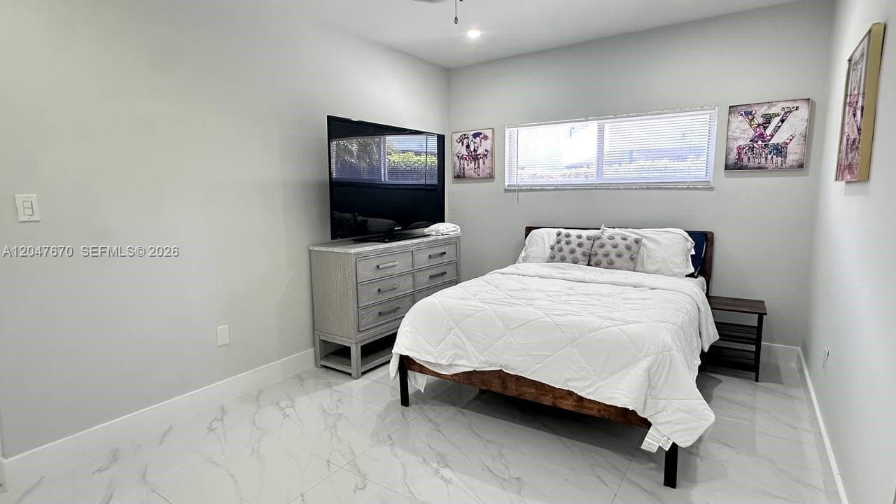 BRICKELL ESTATES · #Cottage in Miami - Photo 17