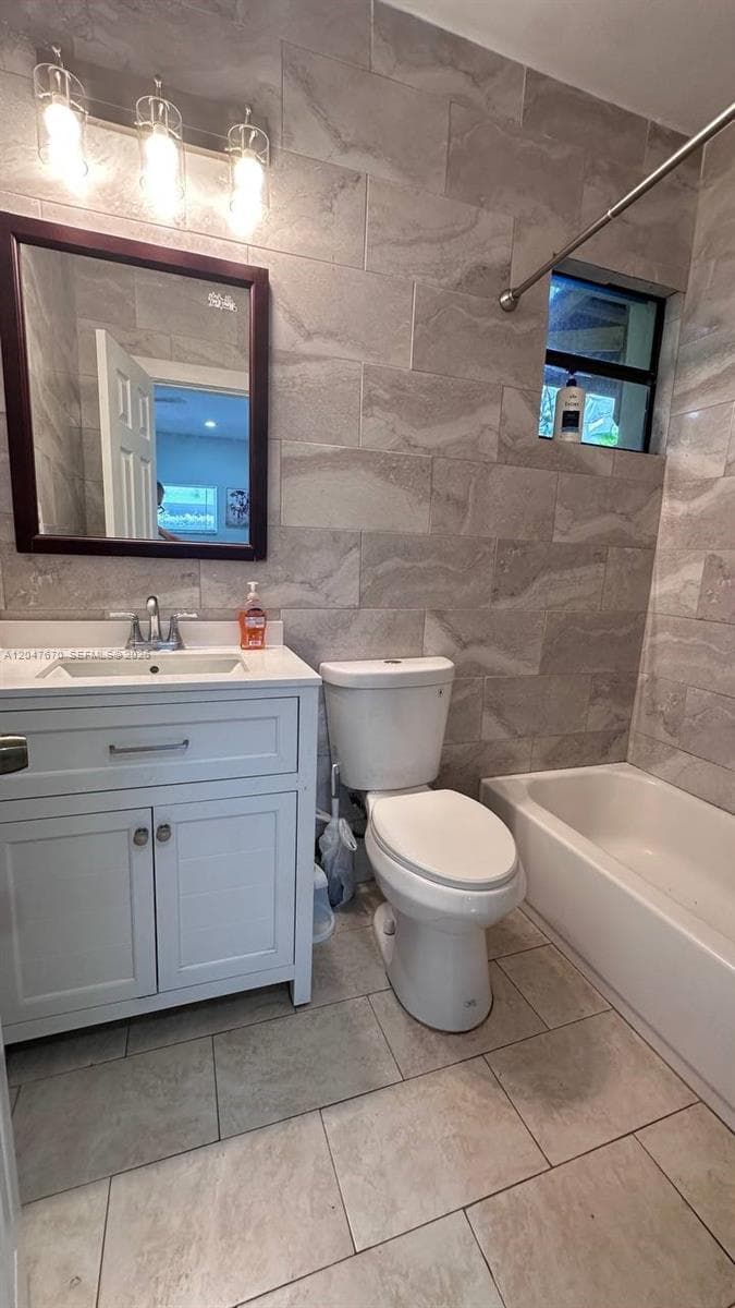 BRICKELL ESTATES · #Cottage in Miami - Photo 22