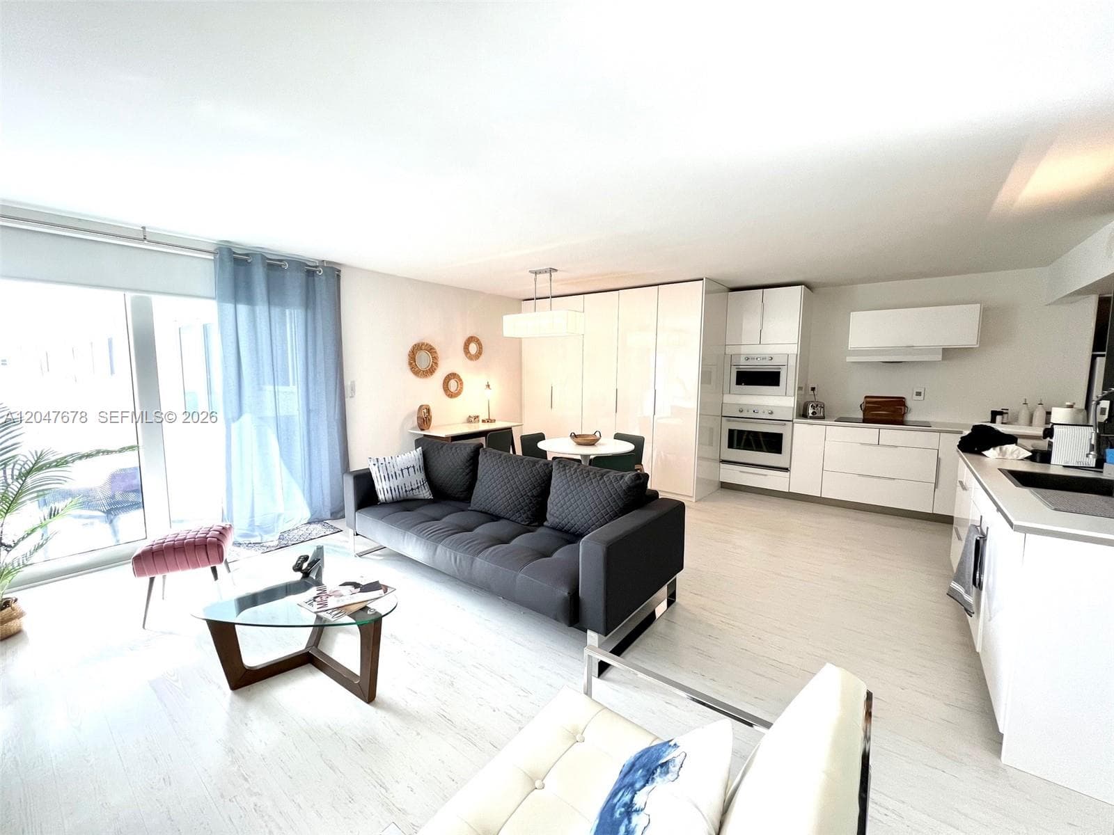OCEAN POINT CONDO · #525 in Miami Beach - Photo 3
