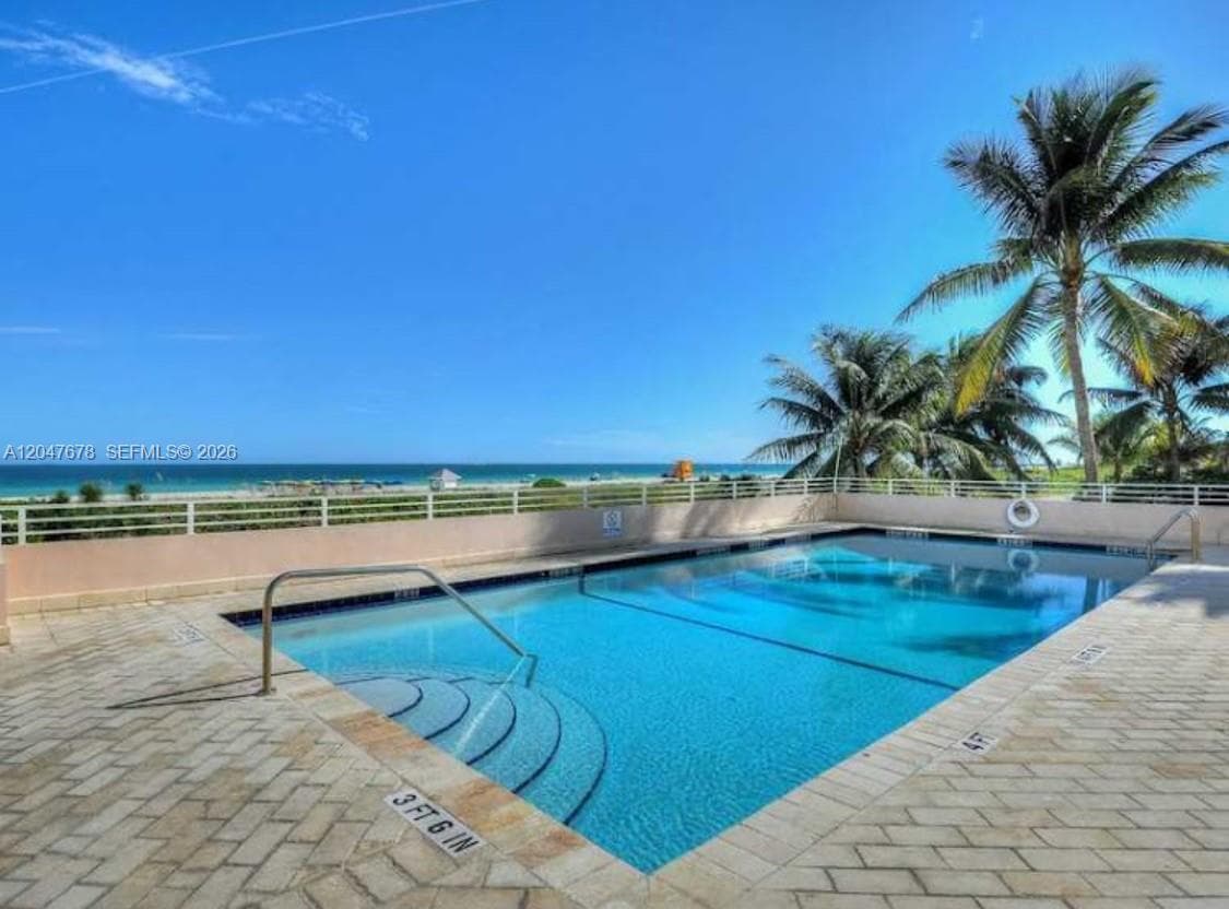 OCEAN POINT CONDO · #525 in Miami Beach - Photo 10