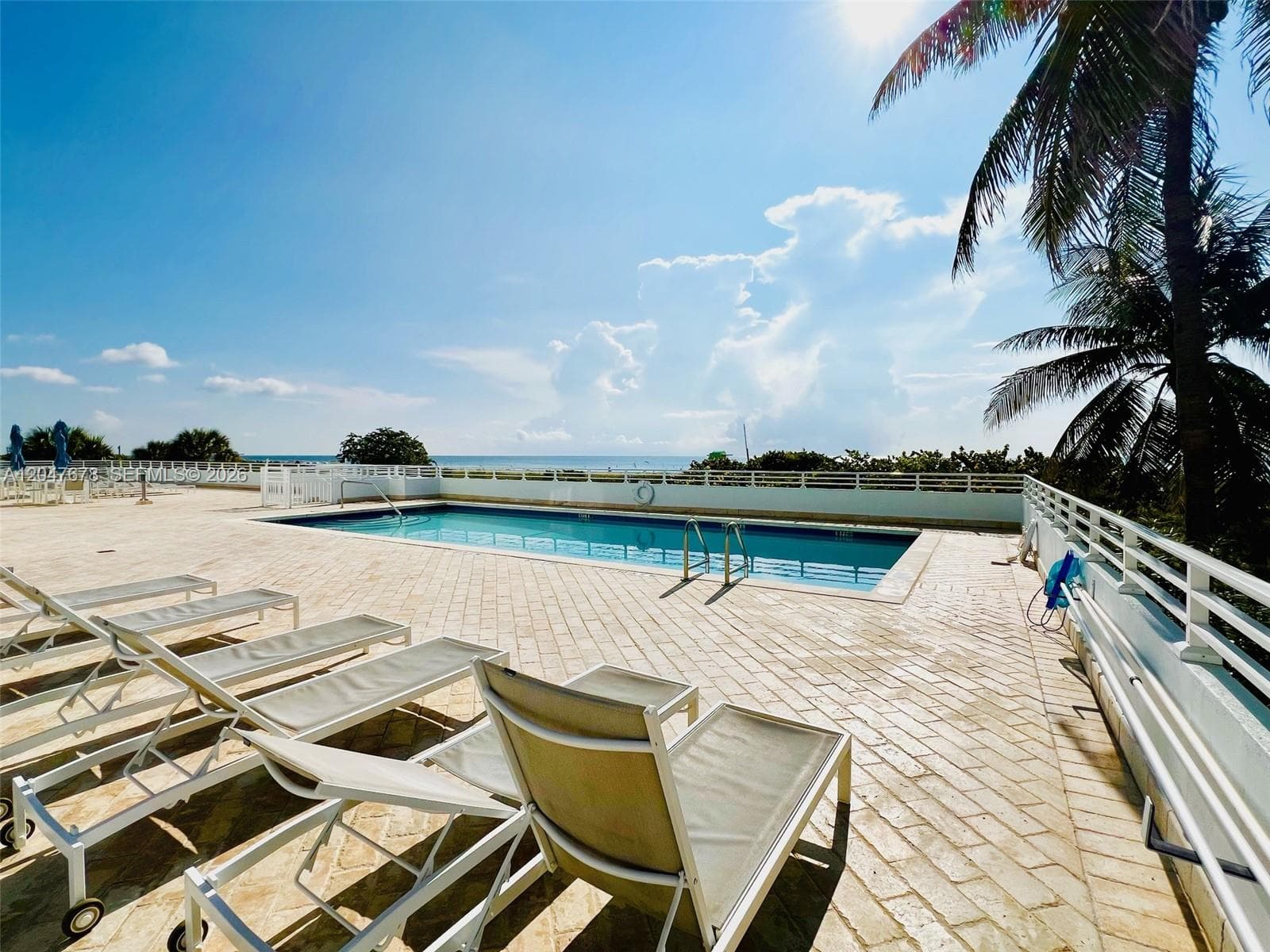 OCEAN POINT CONDO · #525 in Miami Beach - Photo 14
