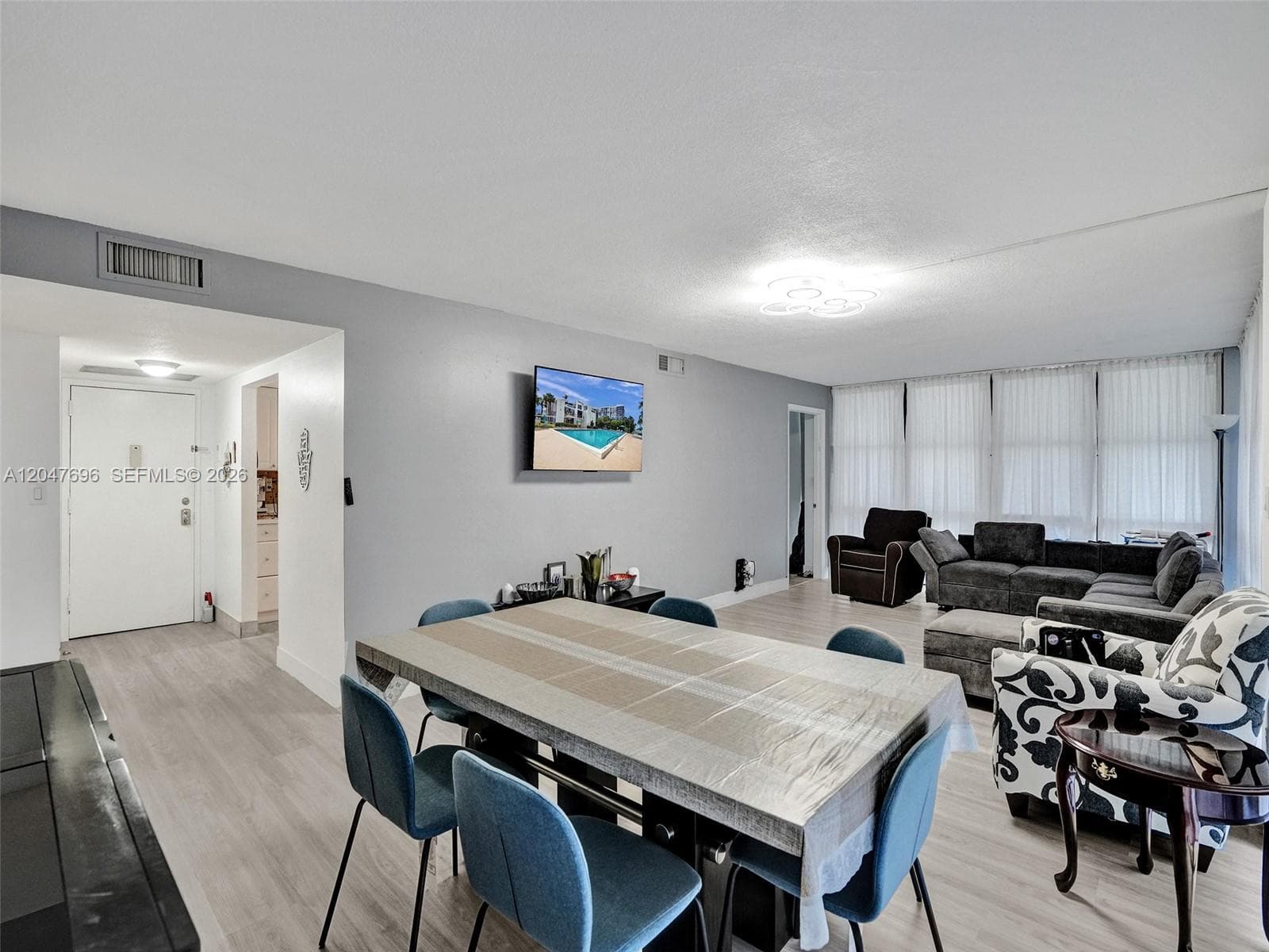 OCEANVIEW PARK CONDO · #131 in Hallandale Beach - Photo 6