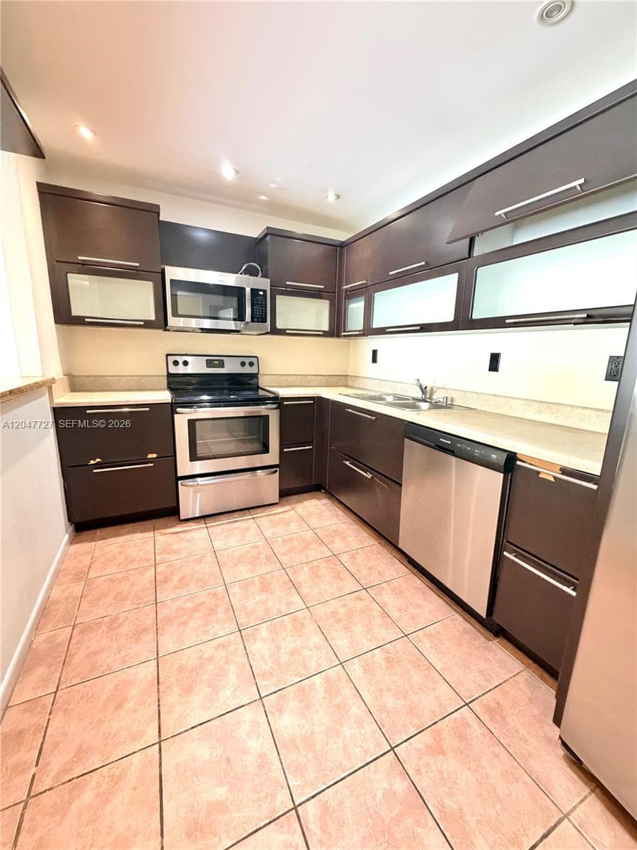 OCEANVIEW · #1001 in Sunny Isles Beach - Photo 7