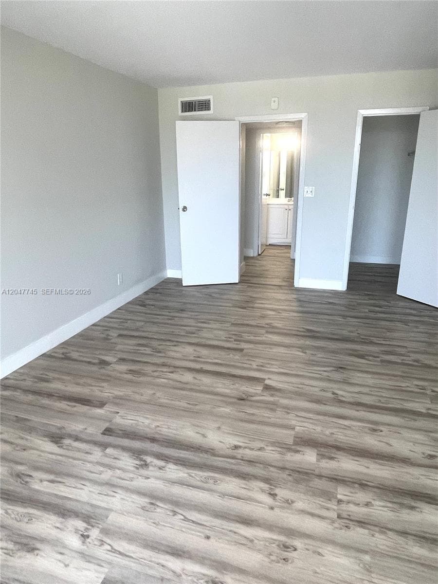 DESOTO PARK NORTH CONDO · #505 in Hallandale Beach - Photo 4