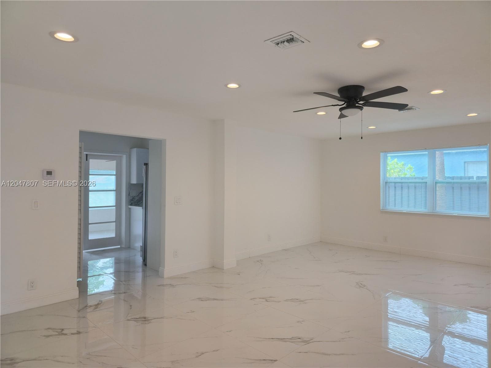 1141 SW 8th Ter photo 2