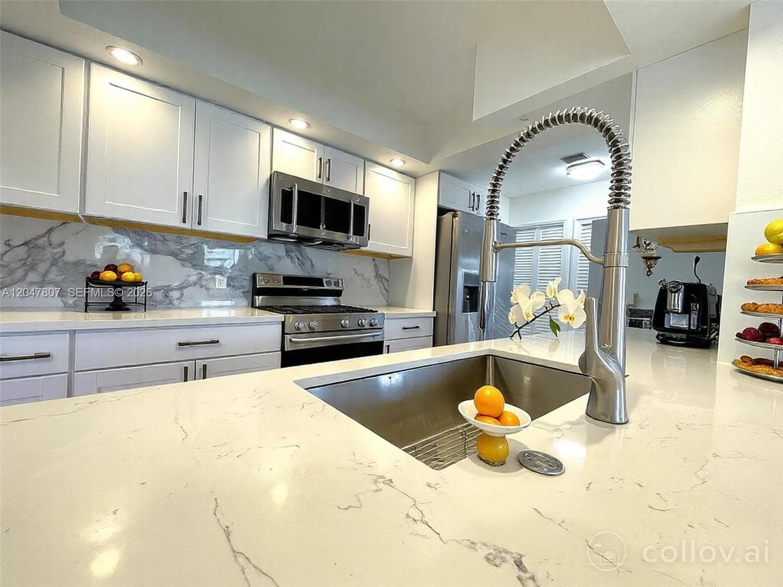 1141 SW 8th Ter photo 5