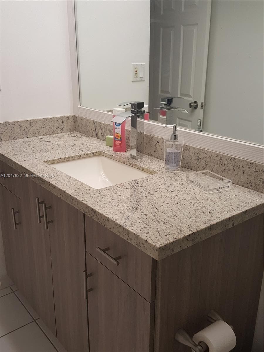 THE CARRIAGE HOUSE CONDO · #311 in Miami Beach - Photo 12
