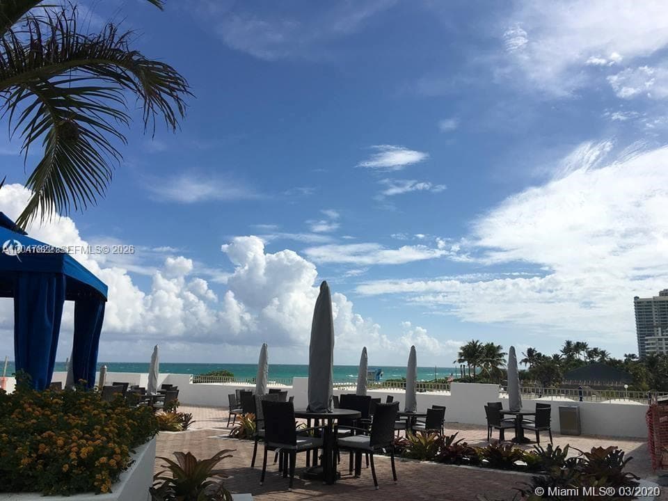 THE CARRIAGE HOUSE CONDO · #311 in Miami Beach - Photo 30