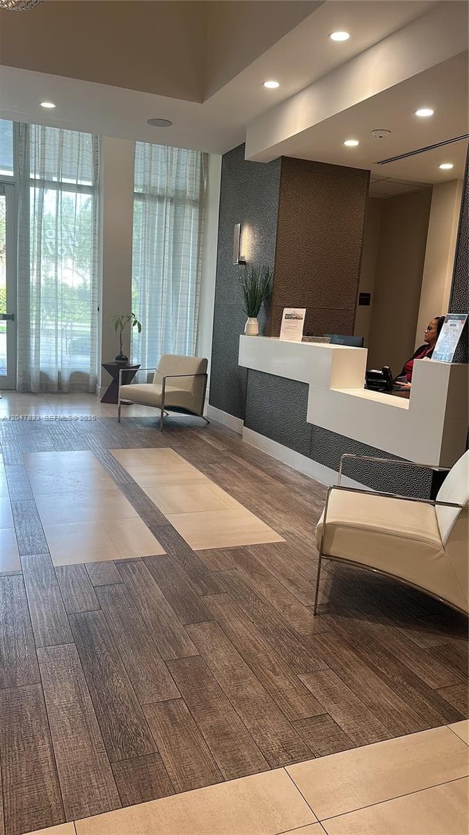 GRAND BAY COMMONS SOUTH · #314 in Doral - Photo 3