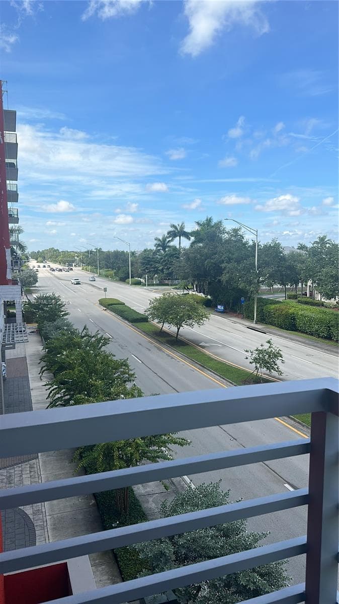 GRAND BAY COMMONS SOUTH · #314 in Doral - Photo 8