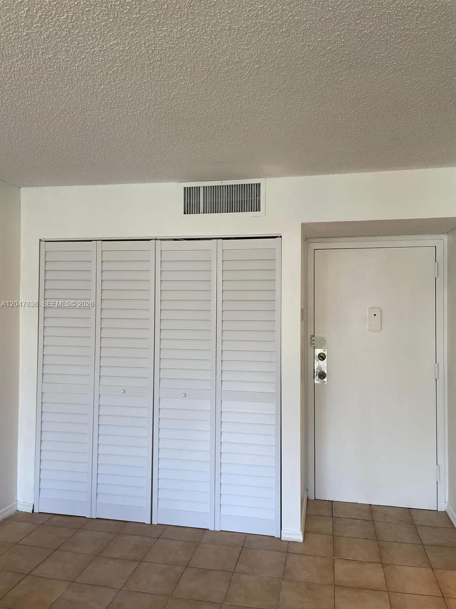 PLAZA OF AMERICAS CONDO · #816 in Sunny Isles Beach - Photo 17