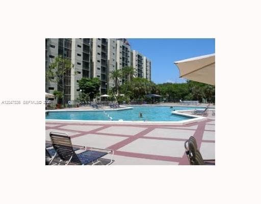 PLAZA OF AMERICAS CONDO · #816 in Sunny Isles Beach - Photo 18