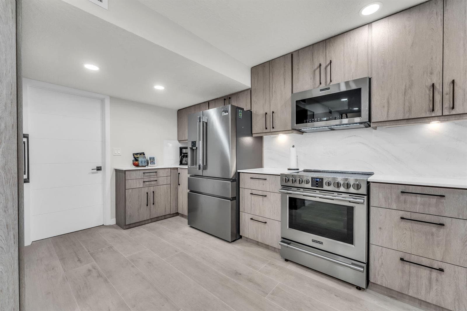 47-web-or-mls-DON08185