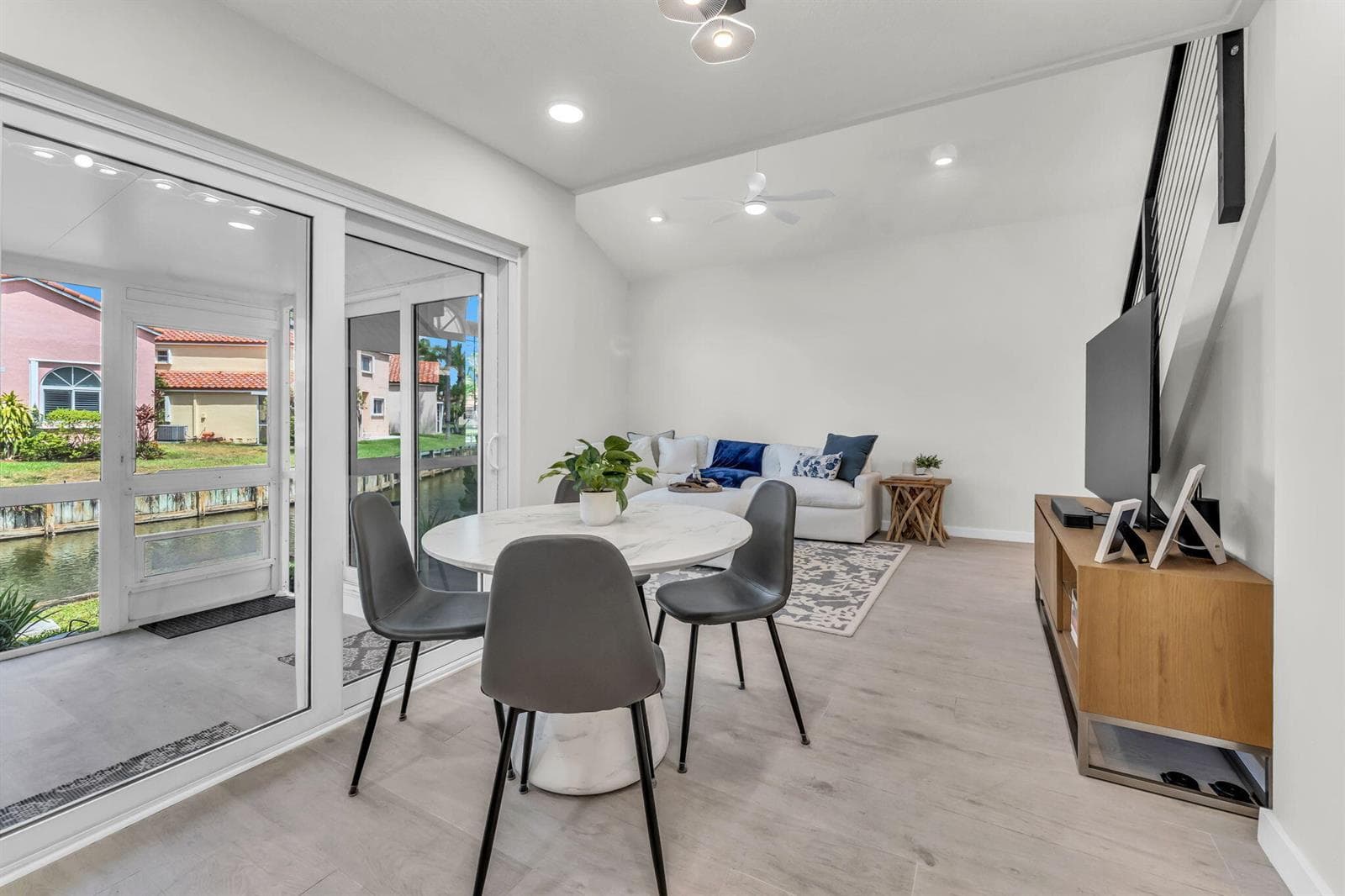 44-web-or-mls-DON08170