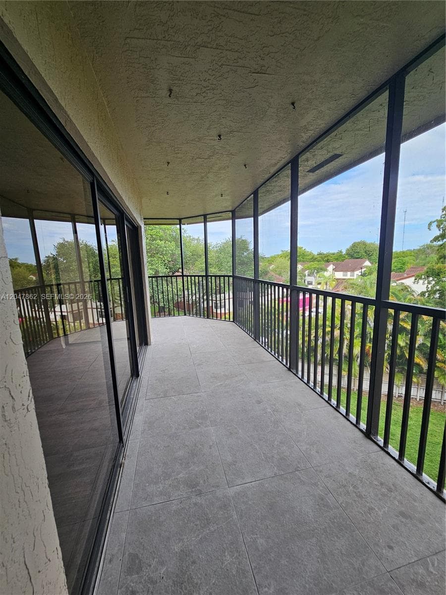 SUMMERTREE VILG CALIF CL · #406-2 in Miami - Photo 10
