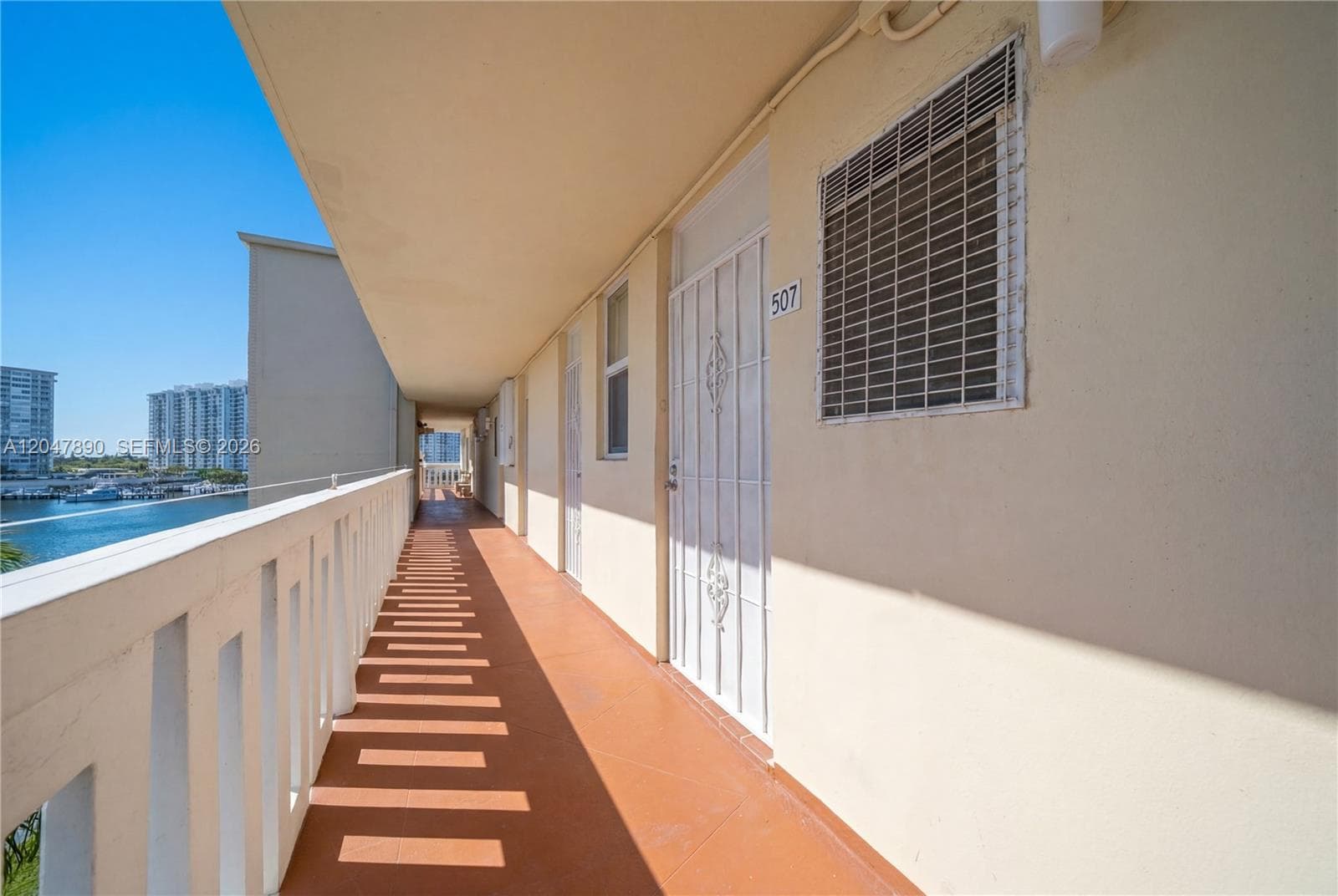 POINT EAST ONE CONDO · #C507 in Aventura - Photo 3