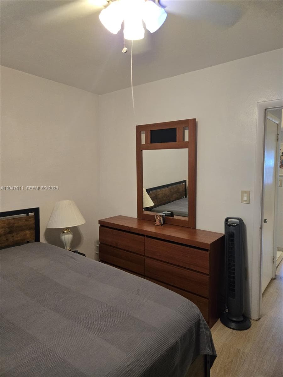 GOLDEN BAY LODGE CO-OP · #41 in Hallandale Beach - Photo 17