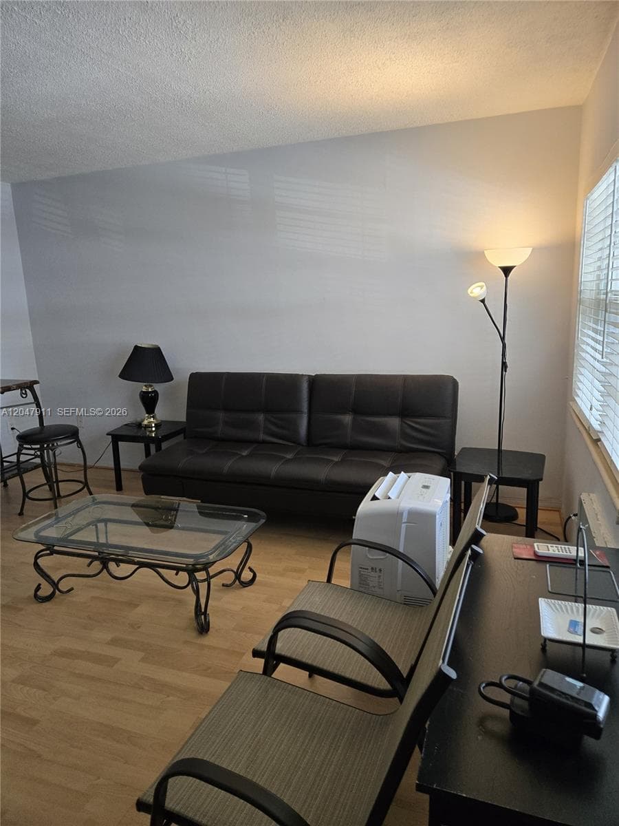 GOLDEN BAY LODGE CO-OP · #41 in Hallandale Beach - Photo 5