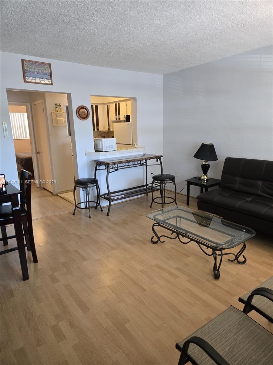 GOLDEN BAY LODGE CO-OP · #41 in Hallandale Beach - Photo 8