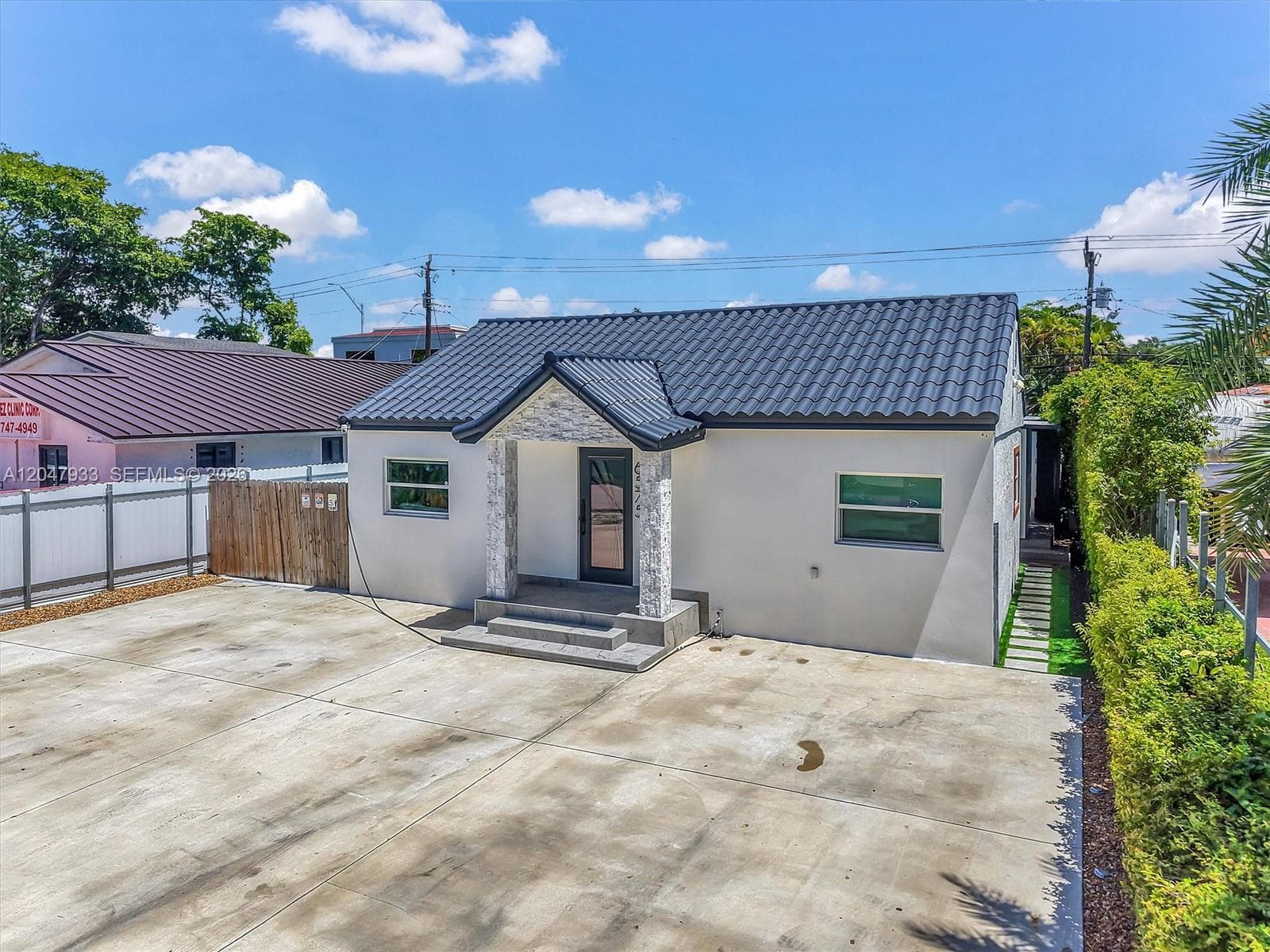 6575 SW 39th Ter photo 17