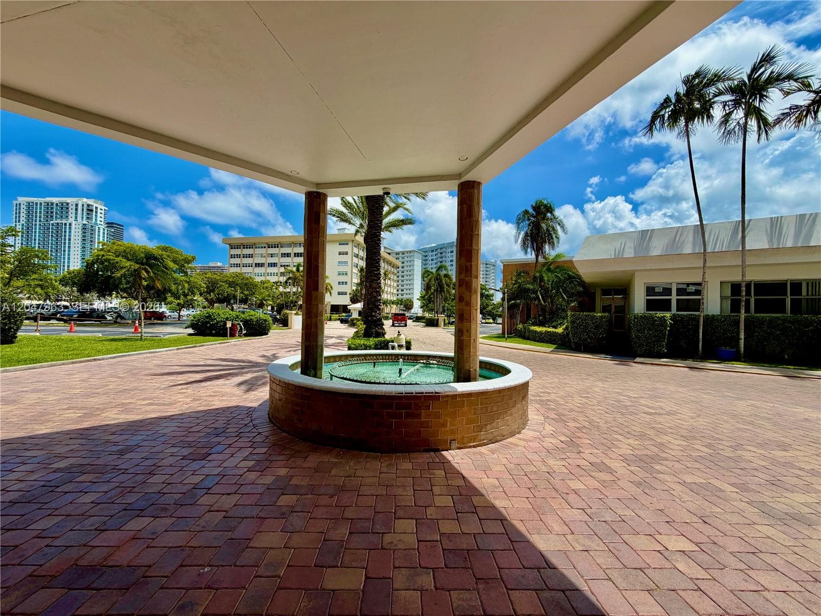 Lake Point Tower · #901 in Hallandale Beach - Photo 6