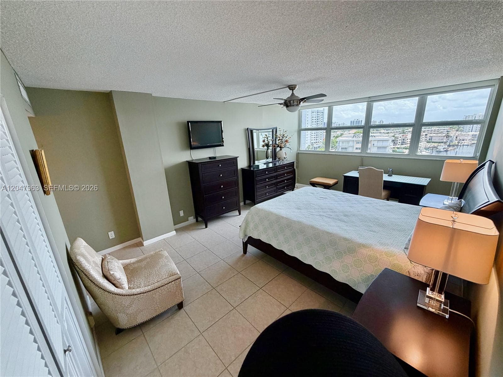 Lake Point Tower · #901 in Hallandale Beach - Photo 34