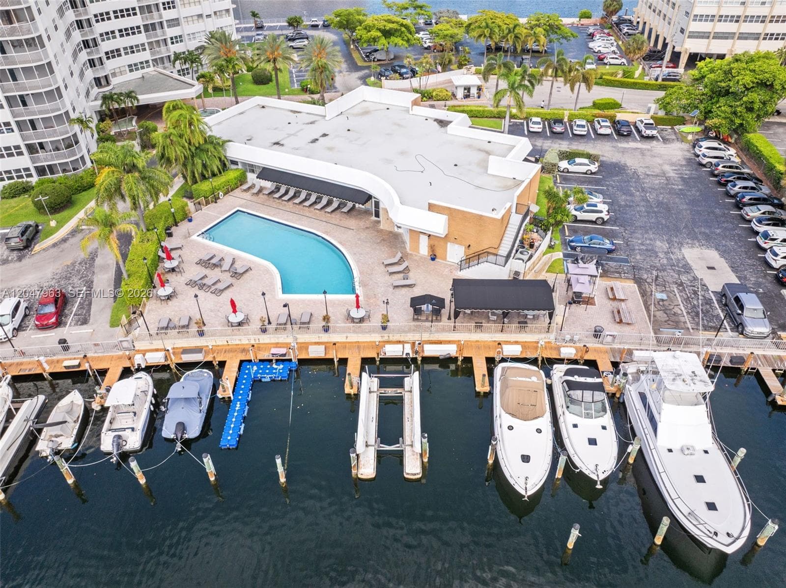Lake Point Tower · #901 in Hallandale Beach - Photo 64
