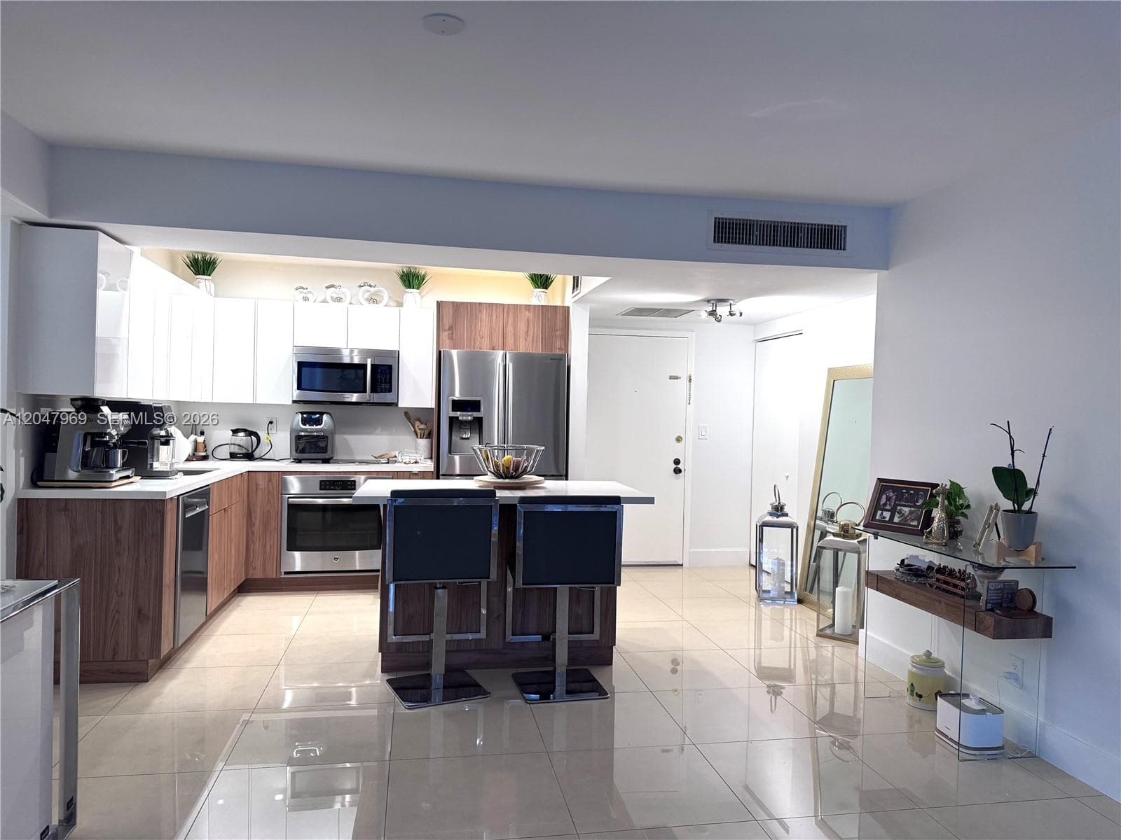 Olympus tower · #115 in Hallandale Beach - Photo 12