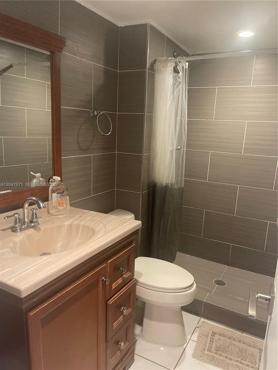 VECINO DEL MAR · #403 in North Miami - Photo 22