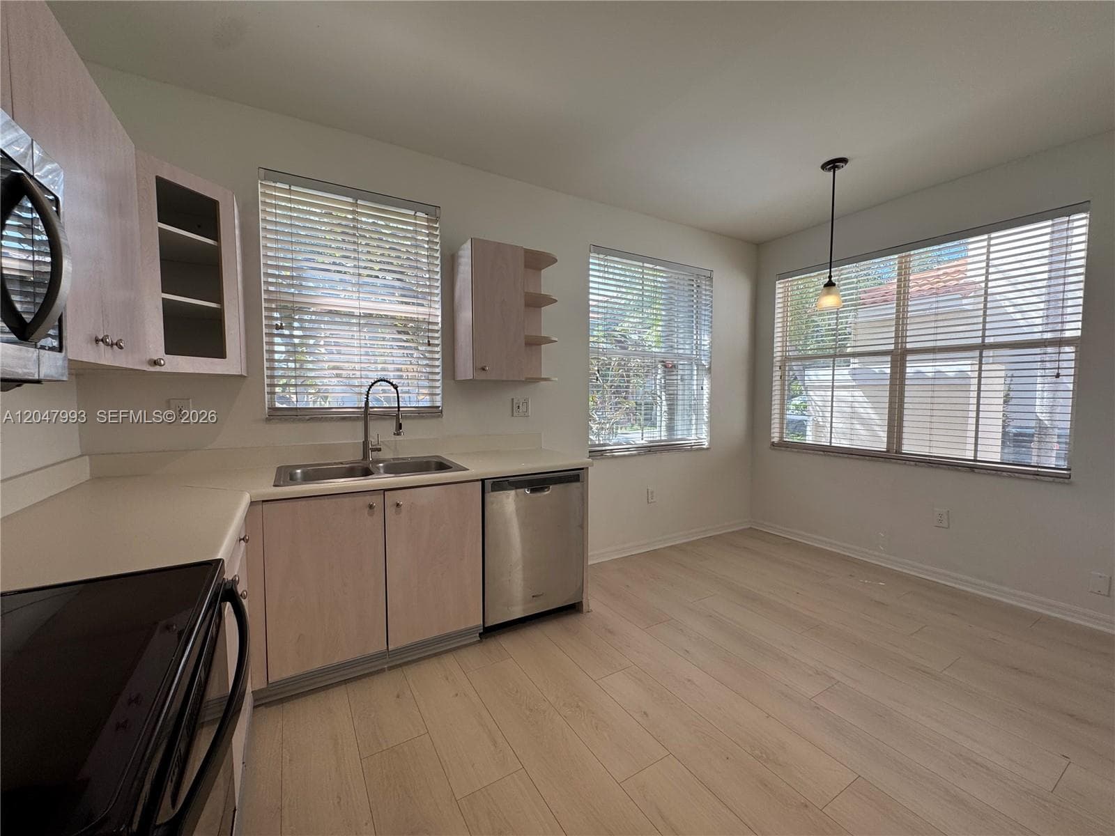 1595 Seagrape Way #- photo 5